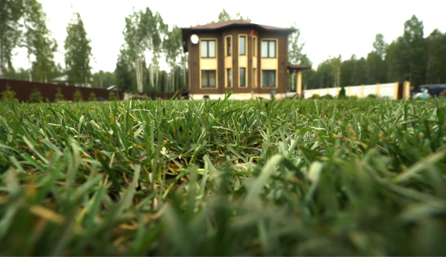 Подготовка основания под укладку рулонного газона